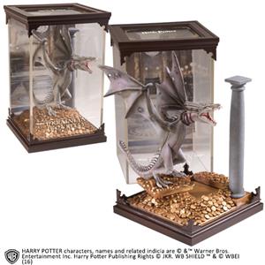 noble-collection-harry-potter-magical-creatures-ukrain-ironbelly-statue