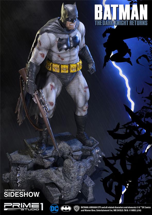 1/2 THE DARK KNIGHT RETURNS BATMAN