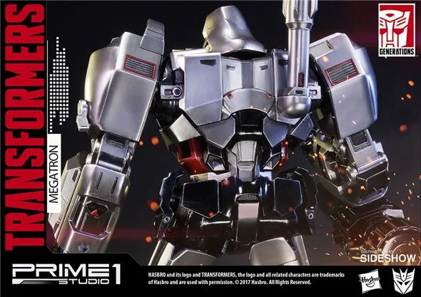TRANSFORMERS GENERATION 1 - MEGATRON STATUE