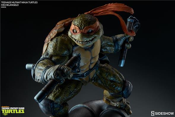 TMNT MICHELANGELO STATUE