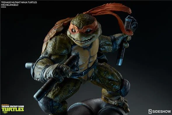 TMNT MICHELANGELO STATUE