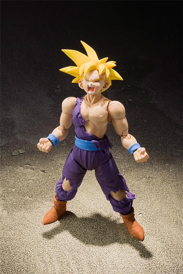 S.H. FIGUARTS - DRAGON BALL Z SUPER SAIYAN 2 SON GOHAN