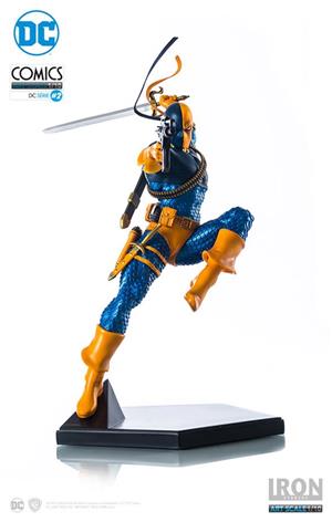 1/10 DEATHSTROKE STATUE