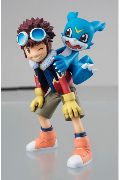 DIGIMON - MOTOMIYA DAISUKE & V-MON STATUE