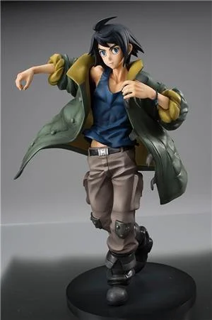 mega-house-gundam-iron-blooded-orphans-mikazuki-statue