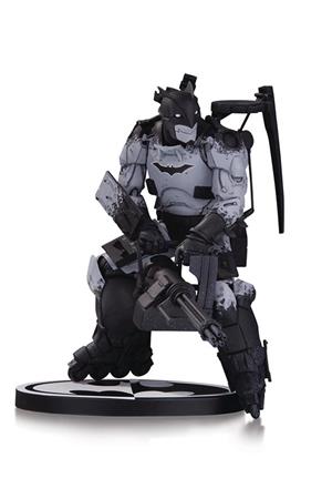 DC BATMAN B/W - BATMAN BY KIM JUNG GI STATUE