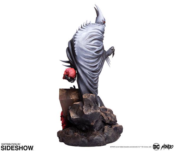 MONDO - BATMAN RED RAIN STATUE