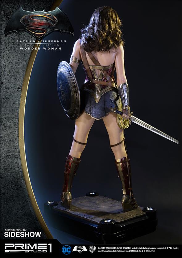 1/20BATMAN V SUPERMAN - WONDER WOMAN STATUE
