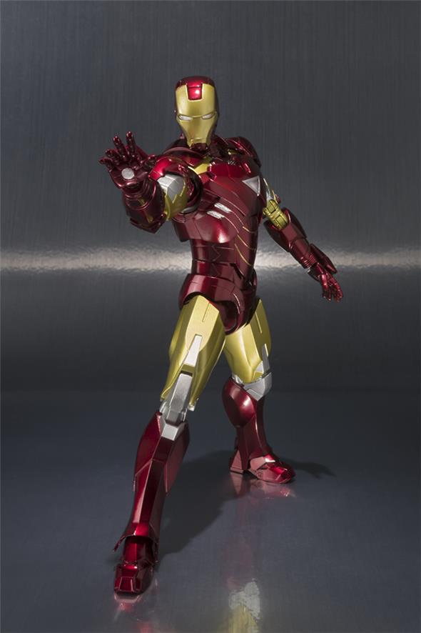 S.H. FIGUARTS - IRON MAN MARK VI + HALL OF ARMOR SET