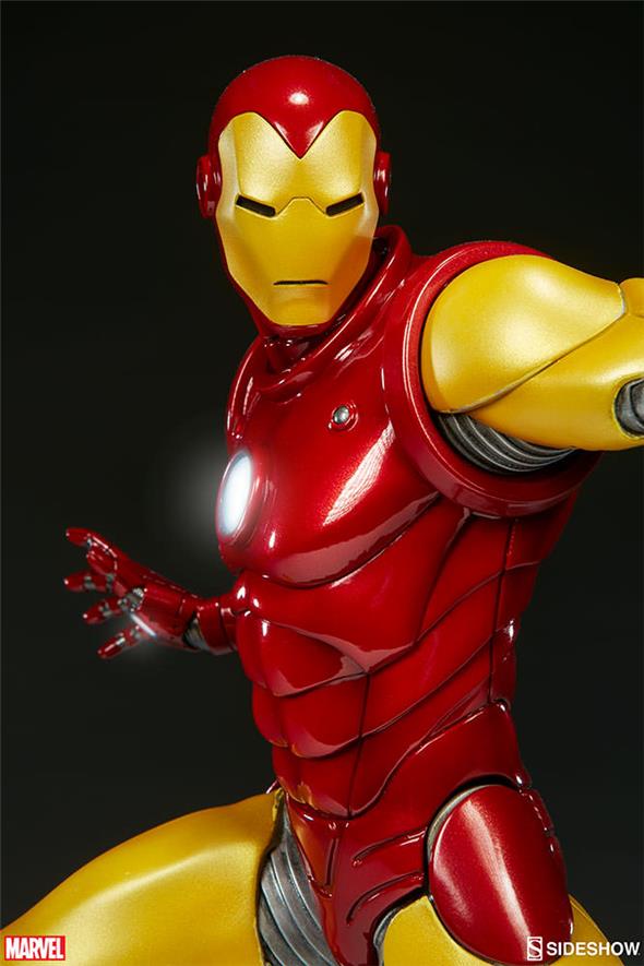 AVENGERS ASSEMBLE - IRON MAN STATUE