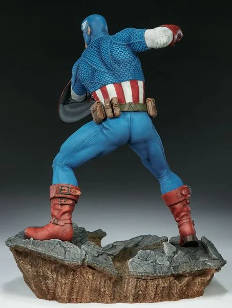 CAPTAIN AMERICA AVENGERS ASSEMBLE STATUE