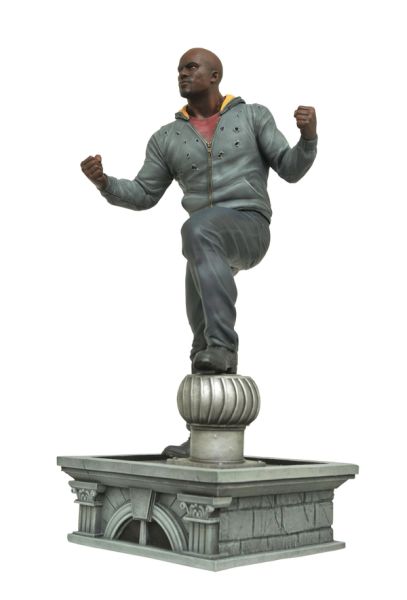 DIAMOND SELECT - LUKE CAGE NETFLIX GALLERY PVC FIGURE