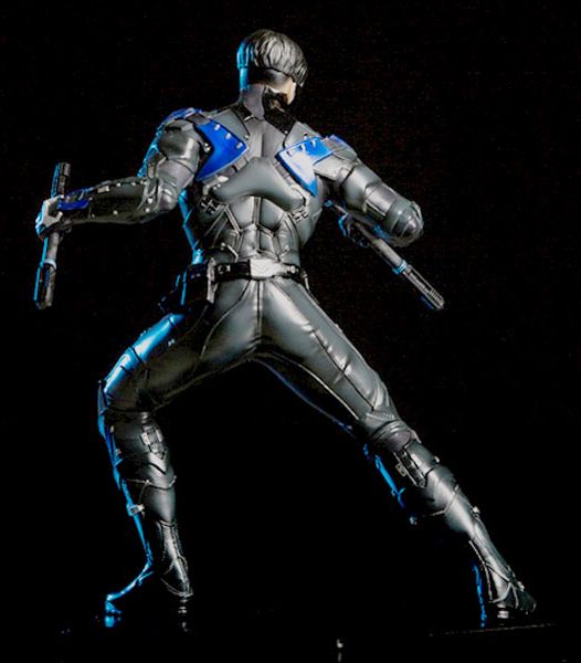 1/10 ARKHAM NIGHT - NIGHTWING STATUE