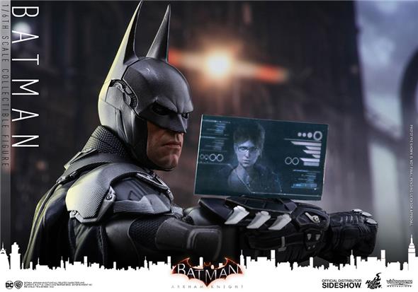 1/6 HOT TOYS - BATMAN ARKHAM KNIGHT BATMAN