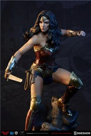 sideshow-batman-v-superman-wonder-woman-premium-format-figure